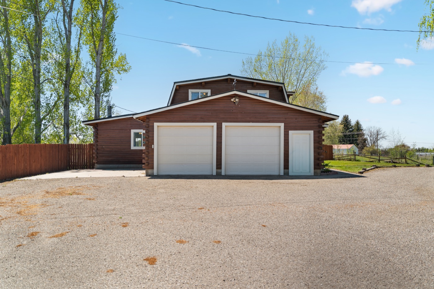 Detached Garage